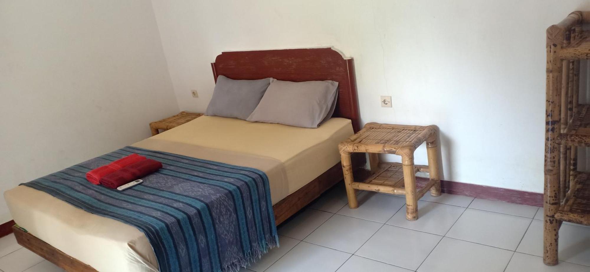 Dewi Garden Guesthouse Kuta  Kültér fotó