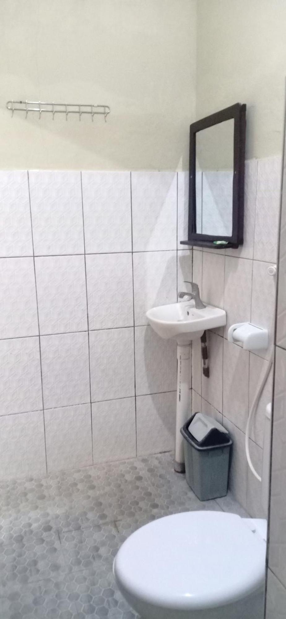 Dewi Garden Guesthouse Kuta  Kültér fotó