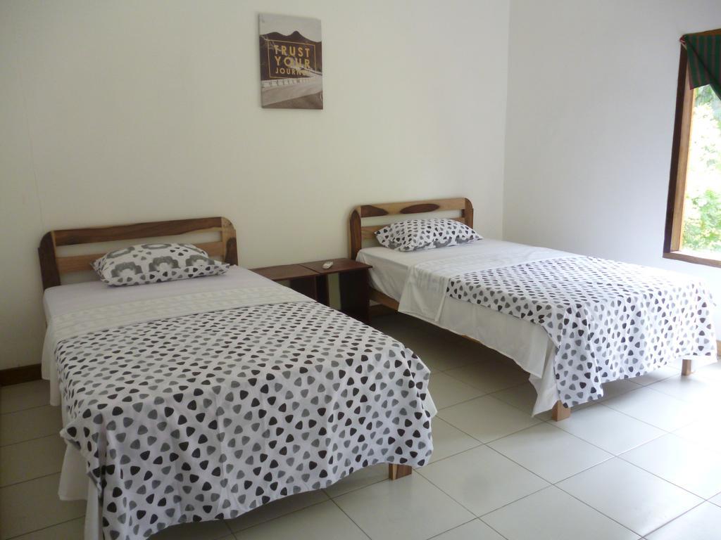 Dewi Garden Guesthouse Kuta  Kültér fotó