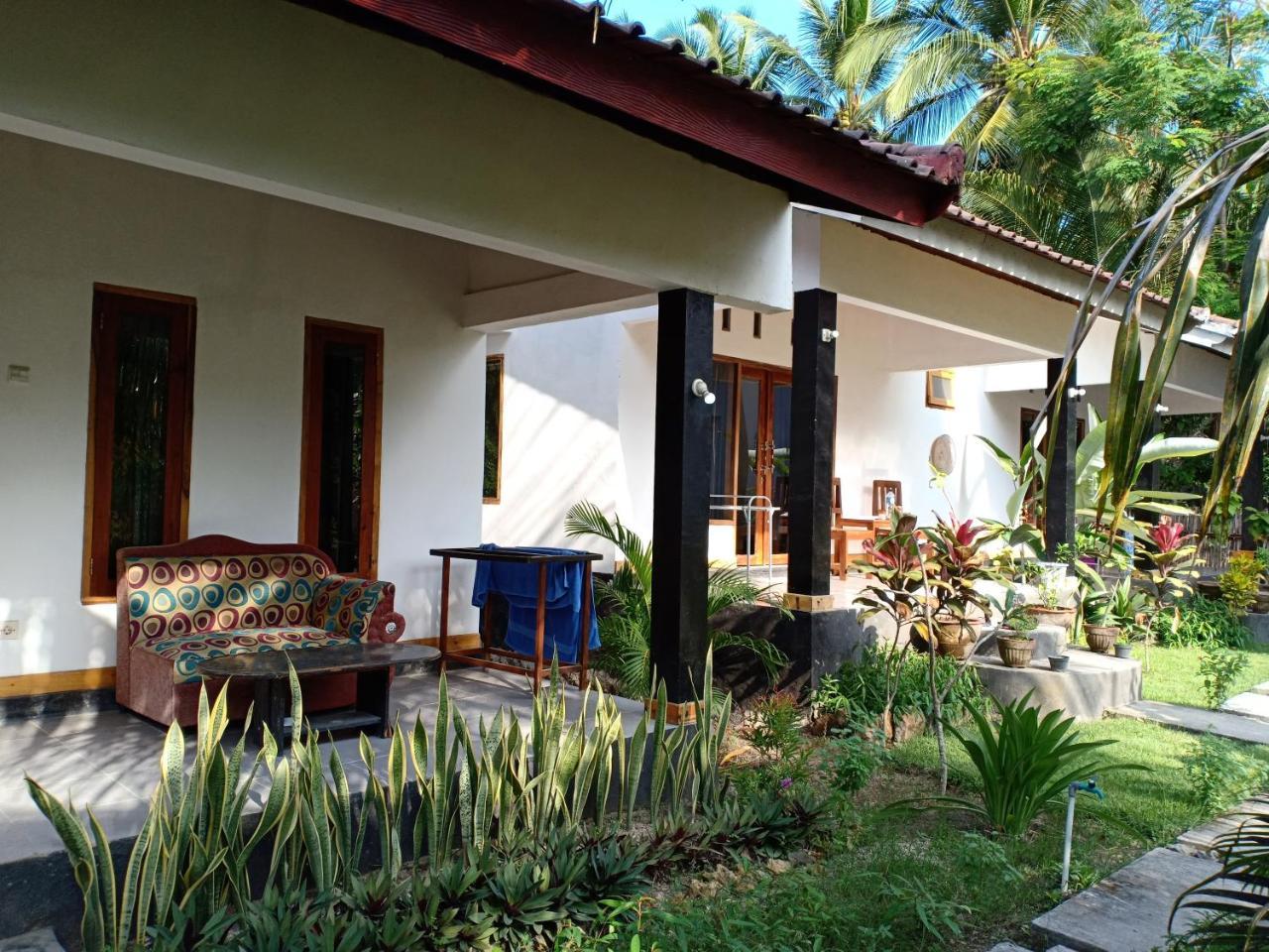 Dewi Garden Guesthouse Kuta  Kültér fotó