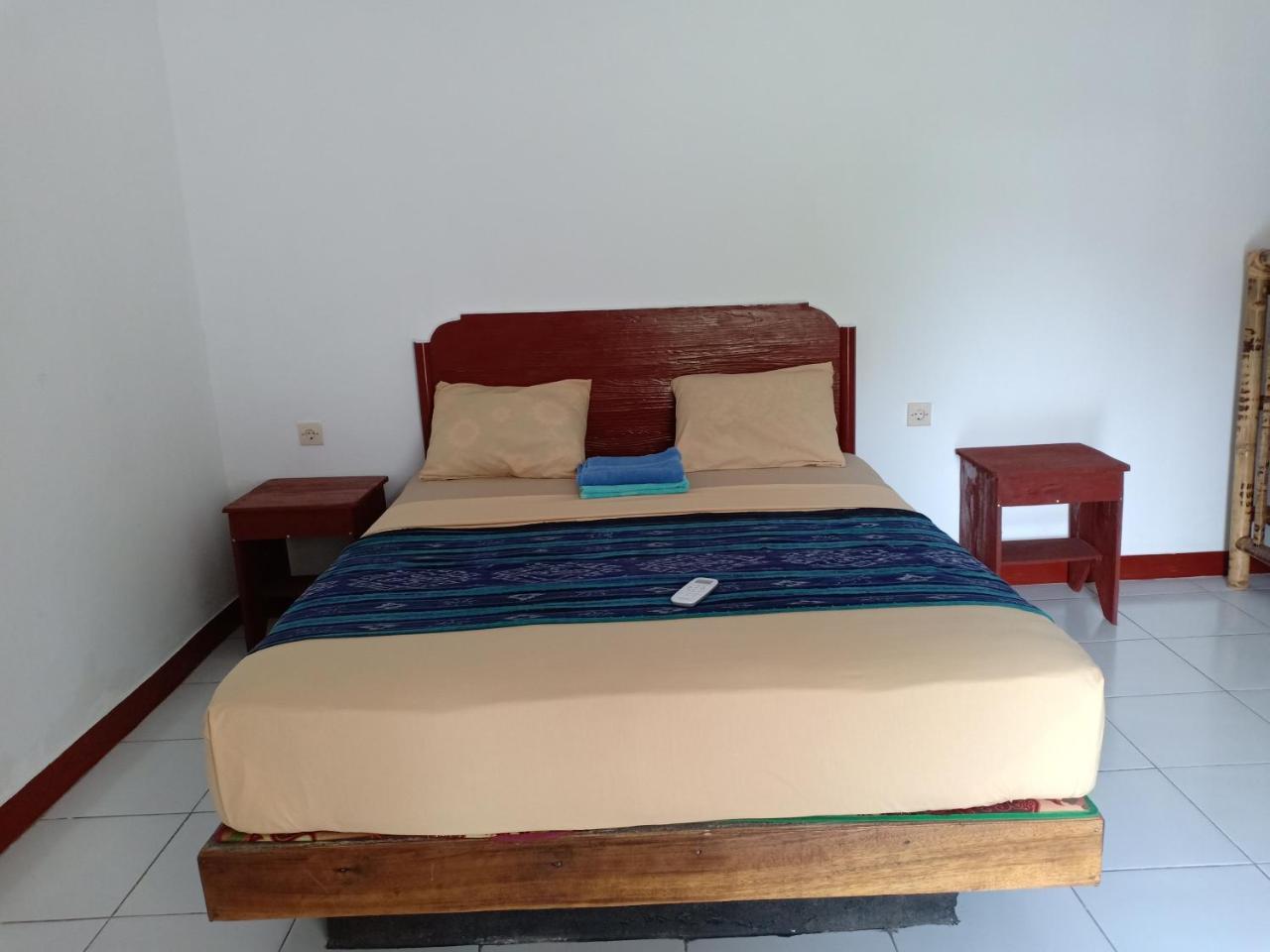 Dewi Garden Guesthouse Kuta  Kültér fotó