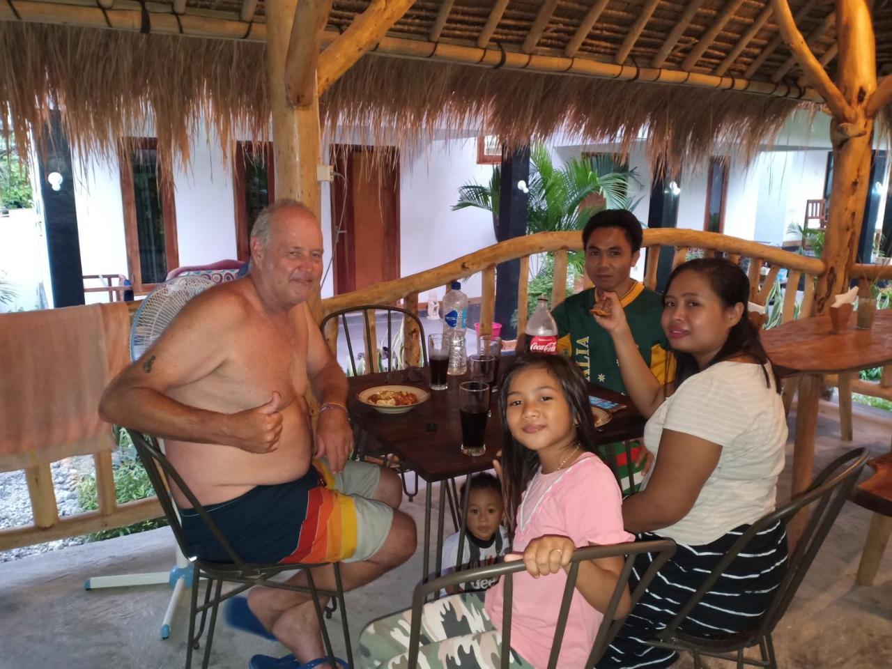 Dewi Garden Guesthouse Kuta  Kültér fotó